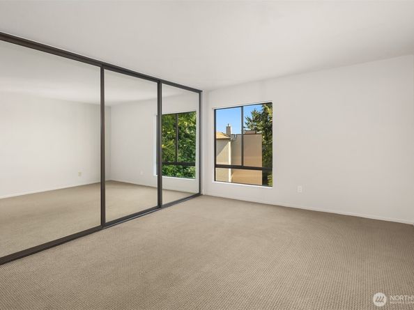 8005 Sand Point Way NE A52, Seattle WA 98115