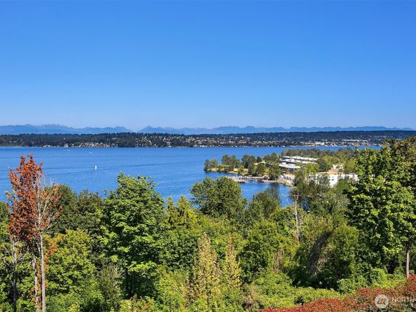 8005 Sand Point Way NE A52, Seattle WA 98115