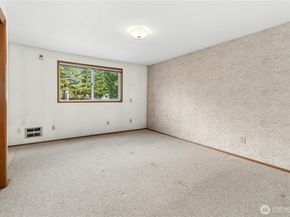 20617 28th Avenue W A5, Lynnwood WA 98036