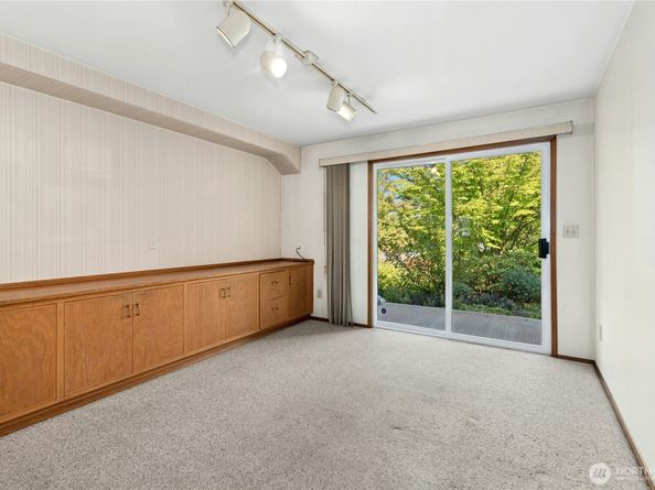 20617 28th Avenue W A5, Lynnwood WA 98036