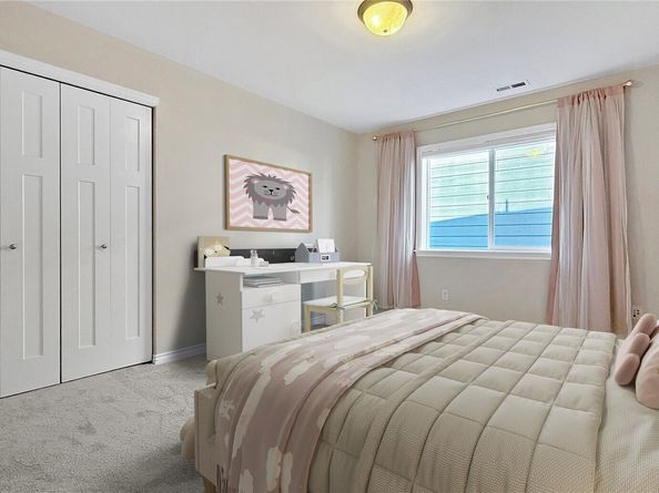 21599 SE 2nd Street, Sammamish WA 98074