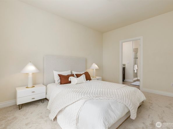 21599 SE 2nd Street, Sammamish WA 98074