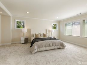 21599 SE 2nd Street, Sammamish WA 98074