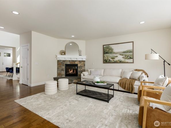 21599 SE 2nd Street, Sammamish WA 98074