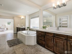 21599 SE 2nd Street, Sammamish WA 98074
