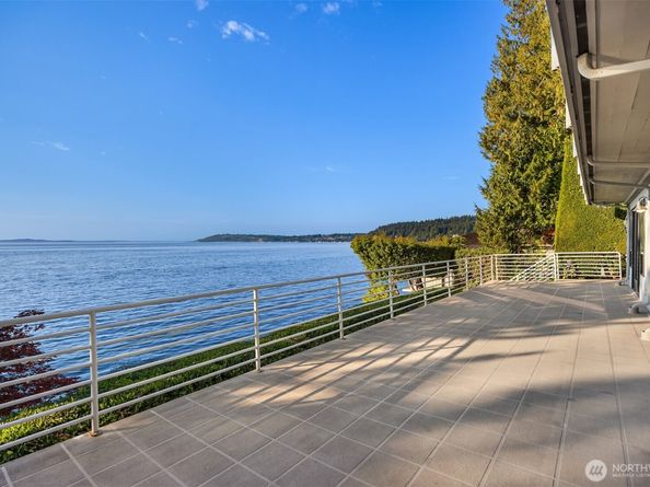 16733 Maplewild Avenue SW, Burien WA 98166