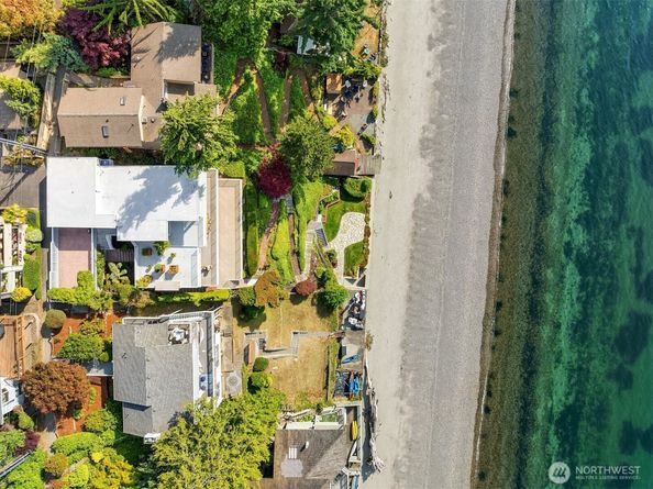 16733 Maplewild Avenue SW, Burien WA 98166
