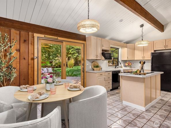 5836 Battle Point Drive NE, Bainbridge Island WA 98110