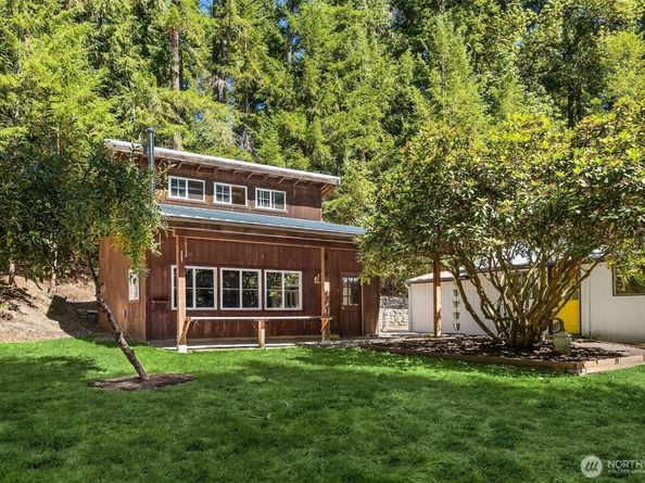 5836 Battle Point Drive NE, Bainbridge Island WA 98110