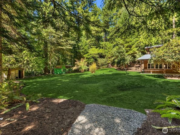 5836 Battle Point Drive NE, Bainbridge Island WA 98110