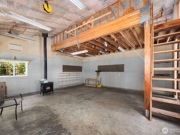 5836 Battle Point Drive NE, Bainbridge Island WA 98110