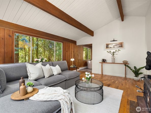 5836 Battle Point Drive NE, Bainbridge Island WA 98110