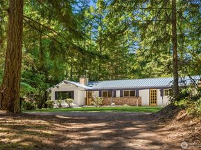 5836 Battle Point Drive NE, Bainbridge Island WA 98110