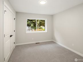10807 NE 143rd Street, Kirkland WA 98034