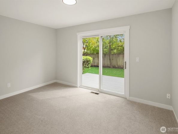 10807 NE 143rd Street, Kirkland WA 98034