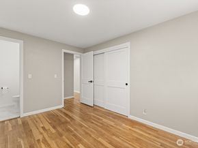 604 N 201st Street, Shoreline WA 98133