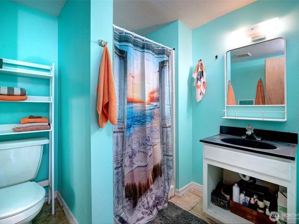 13027 40th Avenue S, Tukwila WA 98168
