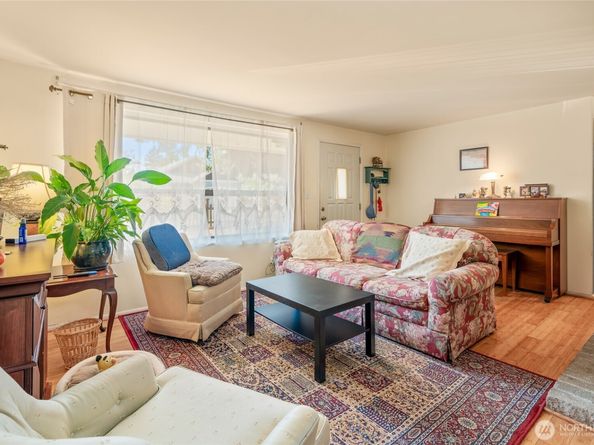 14012 23rd Place NE, Seattle WA 98125