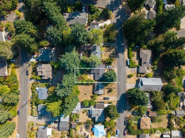 14012 23rd Place NE, Seattle WA 98125