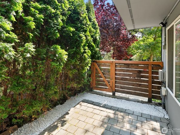 6400 28th Avenue NW, Seattle WA 98107