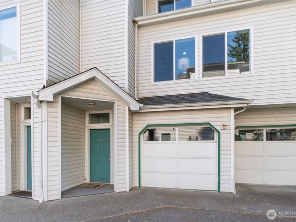 16225 Northup Way A202, Bellevue WA 98008