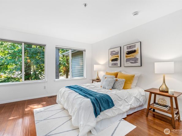 16225 Northup Way A202, Bellevue WA 98008