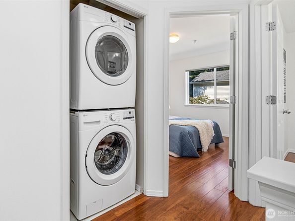 16225 Northup Way A202, Bellevue WA 98008