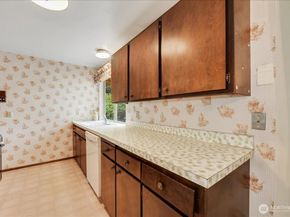 14411 158th Place SE, Renton WA 98059