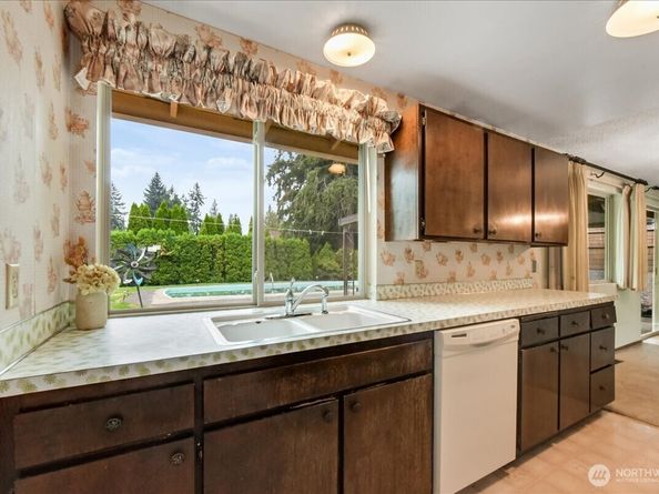 14411 158th Place SE, Renton WA 98059
