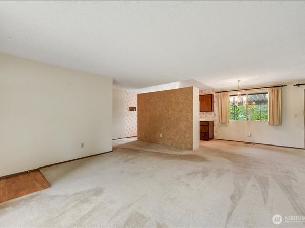 14411 158th Place SE, Renton WA 98059