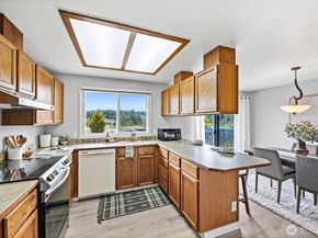 23830 14th Avenue S, Des Moines WA 98198