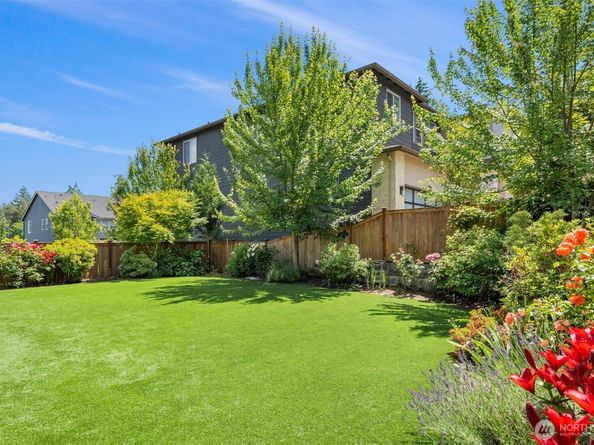 17449 NE 122nd Street, Redmond WA 98052