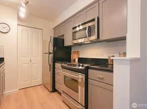 12303 Harbour Pointe Boulevard AA303, Mukilteo WA 98275