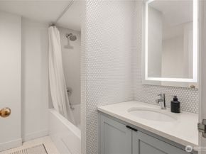 2201 3rd Avenue 801, Seattle WA 98121