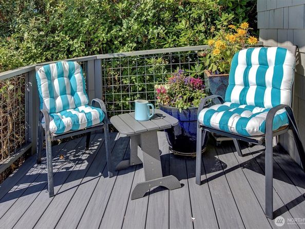 7163 A Beach Drive SW, Seattle WA 98136