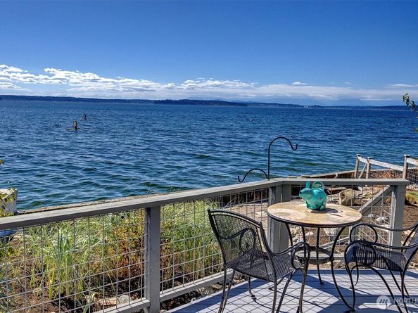 7163 A Beach Drive SW, Seattle WA 98136