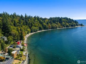 7163 A Beach Drive SW, Seattle WA 98136