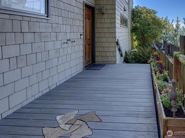 7163 A Beach Drive SW, Seattle WA 98136