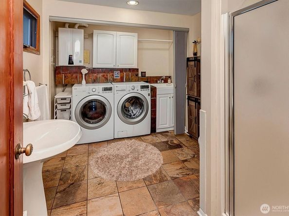 7163 A Beach Drive SW, Seattle WA 98136