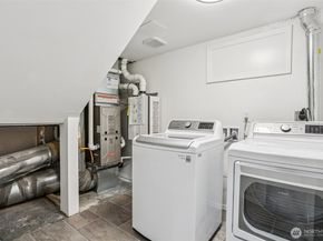 9215 30th Ave SW, Seattle WA 98126
