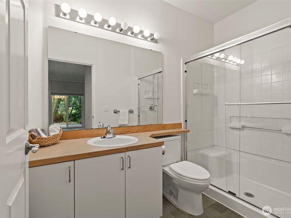 12530 Admiralty Way D102, Everett WA 98204