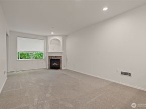 12530 Admiralty Way D102, Everett WA 98204