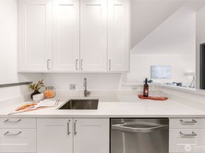 1415 2nd Avenue 2510, Seattle WA 98101