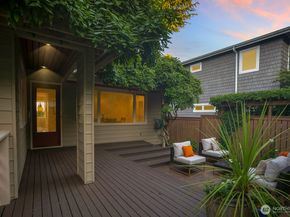 6845 52nd Avenue NE, Seattle WA 98115
