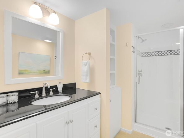 6845 52nd Avenue NE, Seattle WA 98115