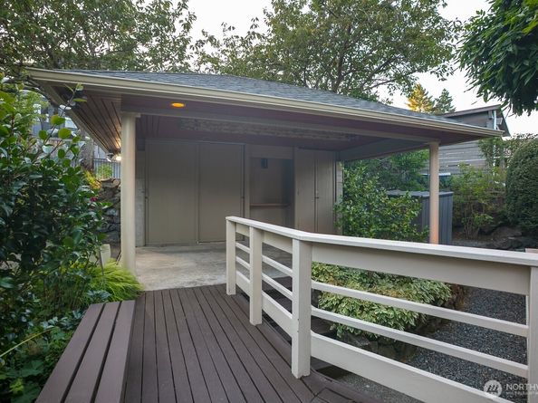 6845 52nd Avenue NE, Seattle WA 98115