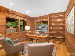 6845 52nd Avenue NE, Seattle WA 98115