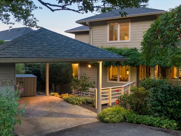 6845 52nd Avenue NE, Seattle WA 98115