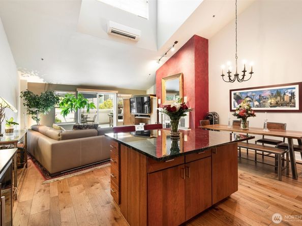 526 1st Avenue S 511, Seattle WA 98104