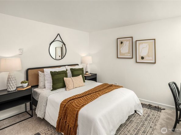 512 10th Avenue E 3, Seattle WA 98102